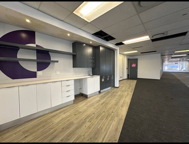 1,368M² OFFICE TO LET IN SANDTON CENTRAL